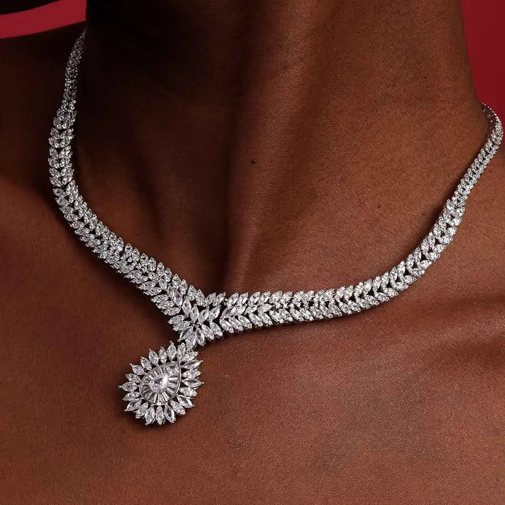 Alluring Marquise Diamond Set