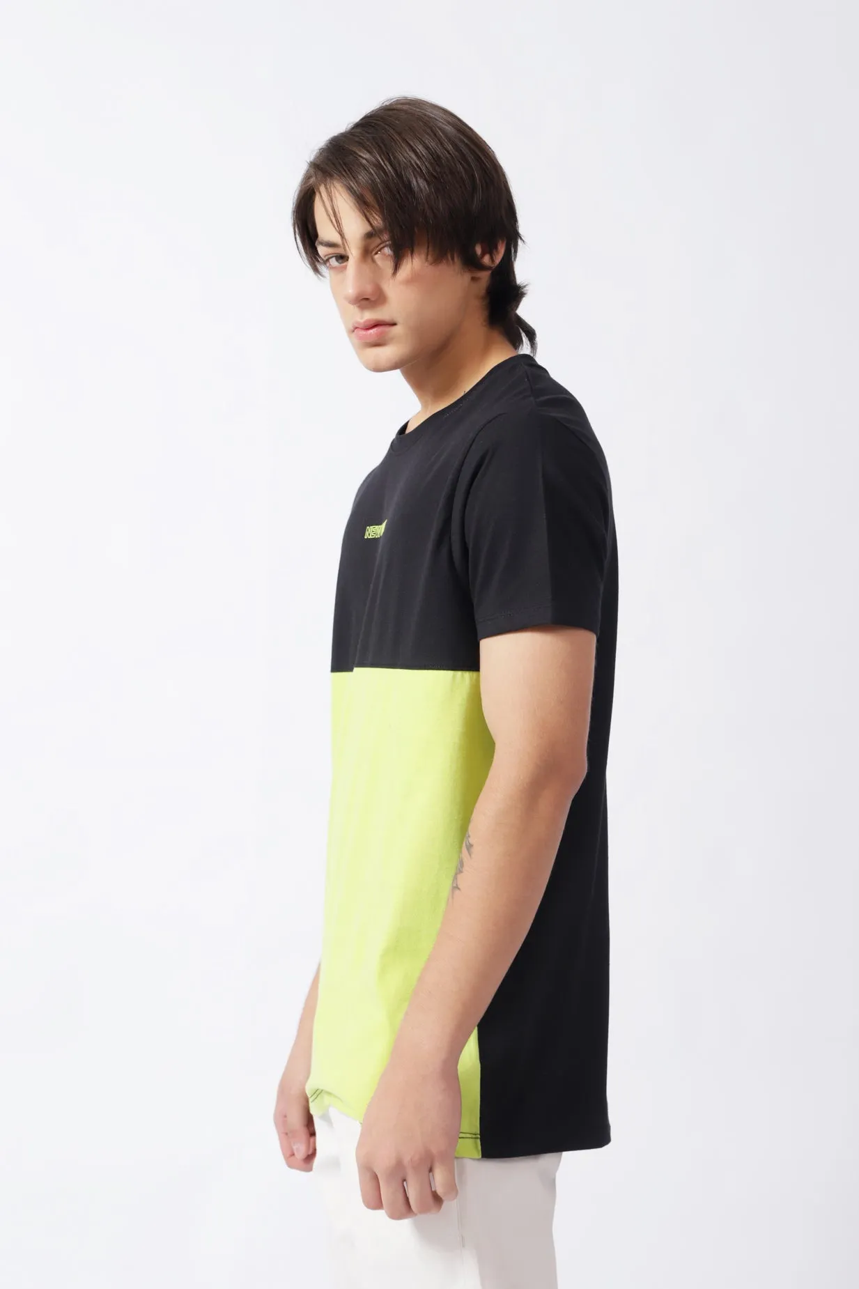 COLOR BLOCKING TEE