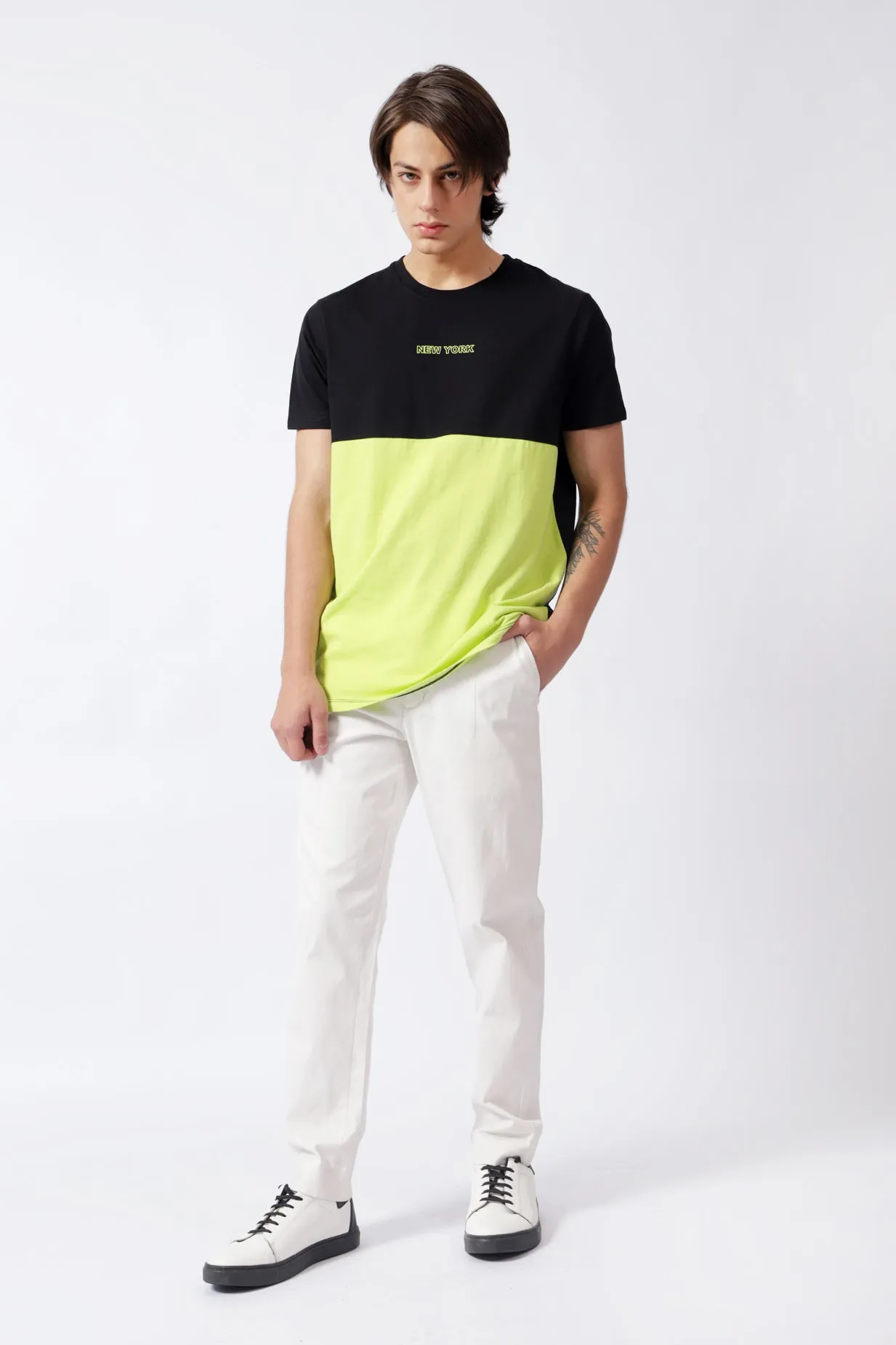 COLOR BLOCKING TEE