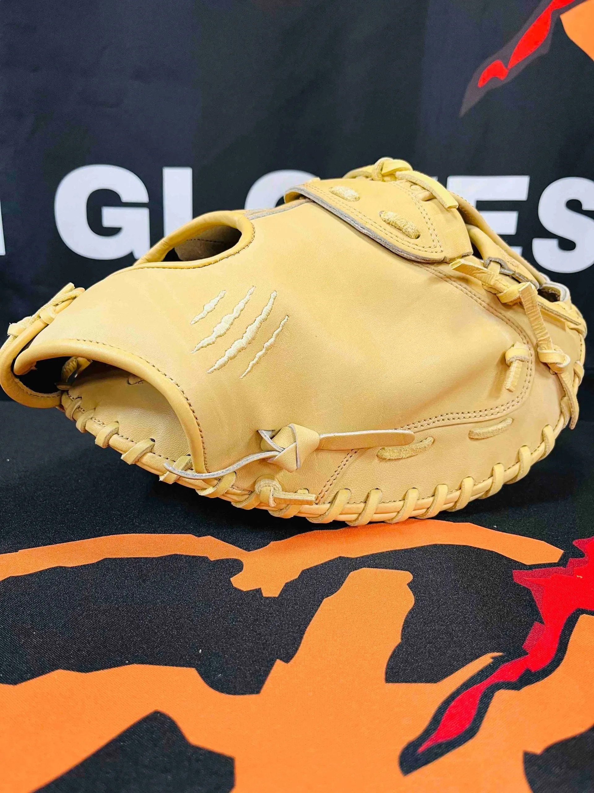 PRO GRADE RHT CATCHER'S MITT H-WEB CAMEL