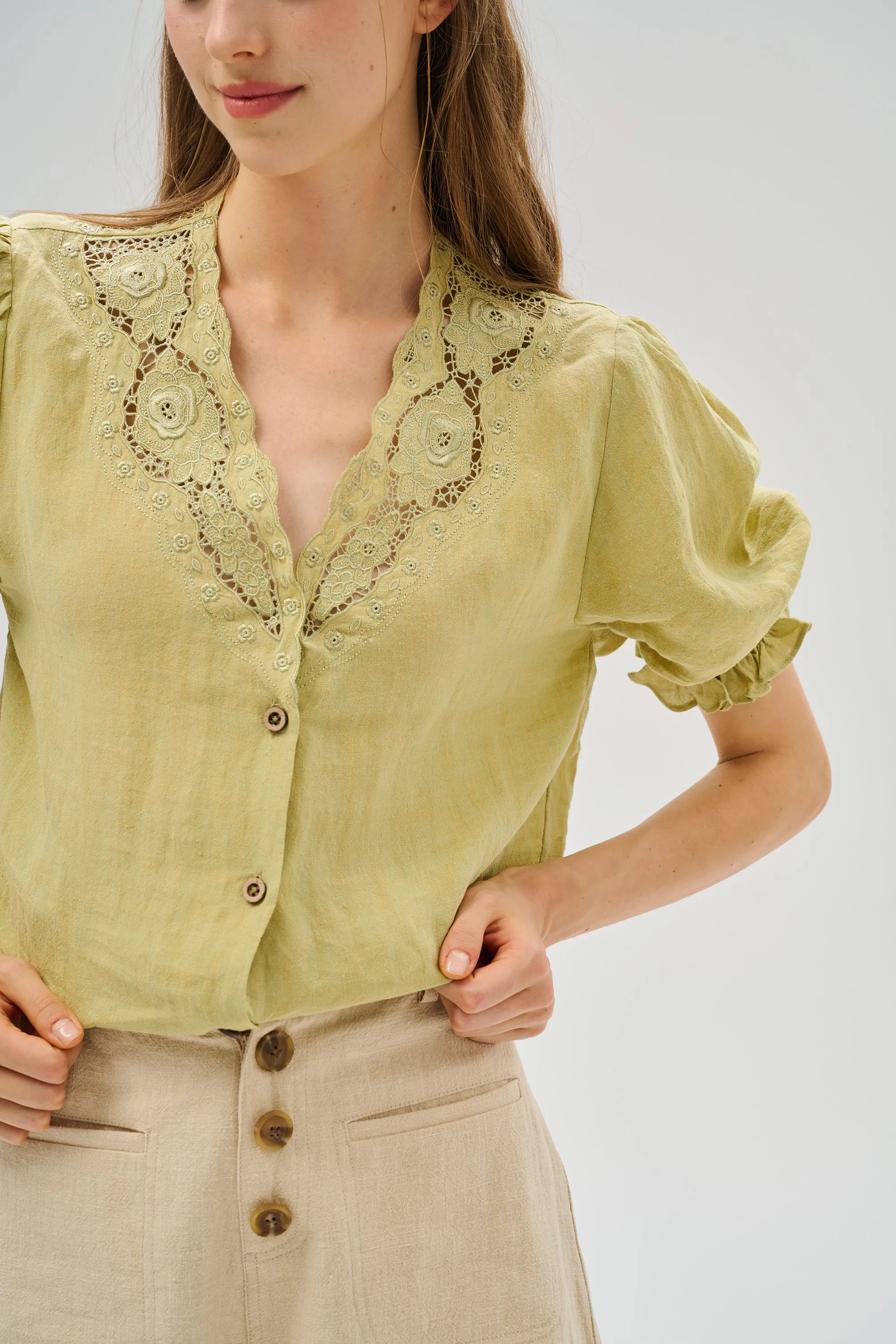 Summer 17 | openwork 100% linen blouse with lace