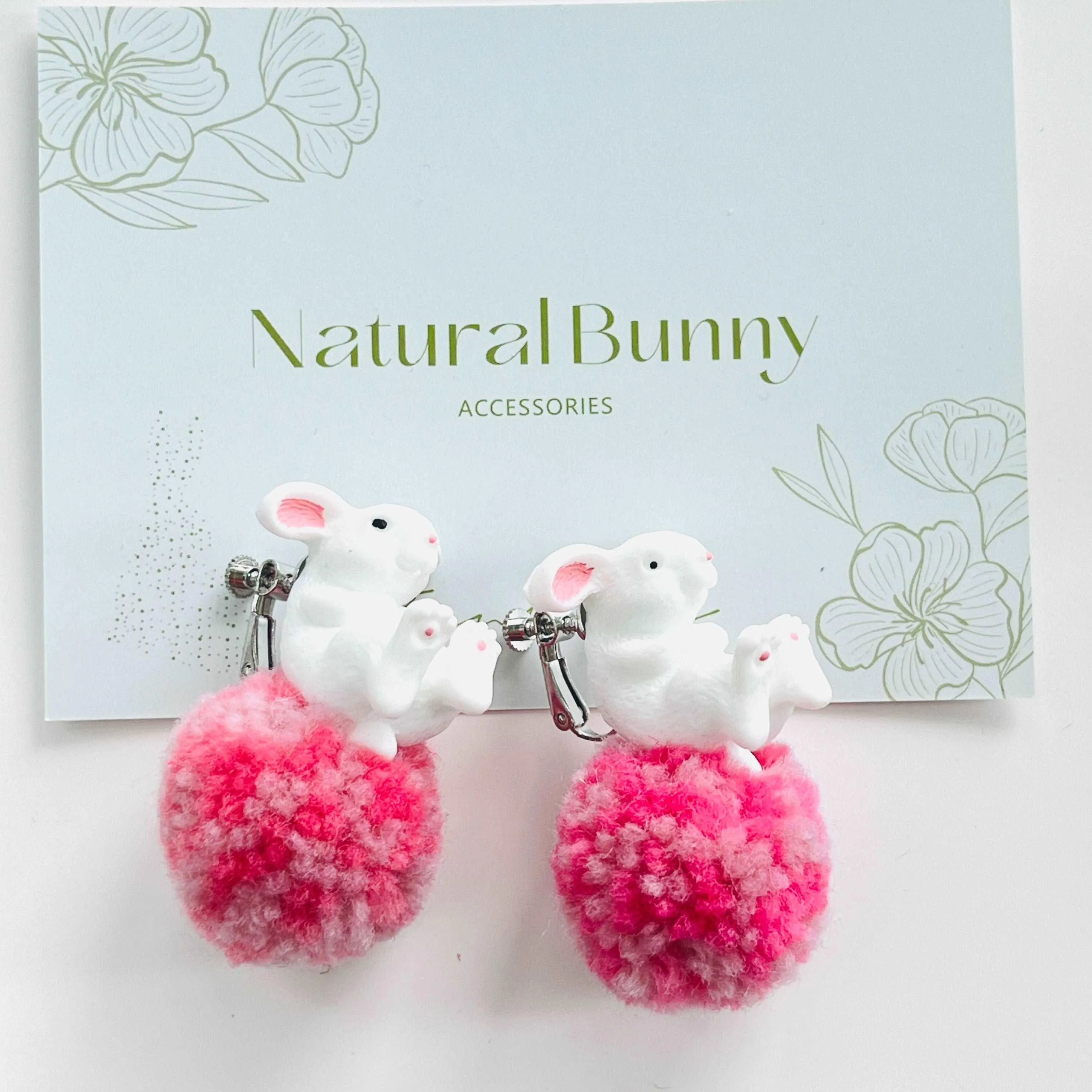 White Rabbit With Pompon Stud Earrings / Clip-on Earrings